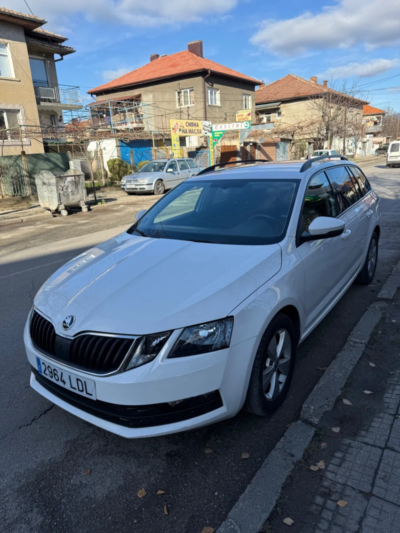 Skoda Octavia Benzin/metan, снимка 1 - Автомобили и джипове - 48388422