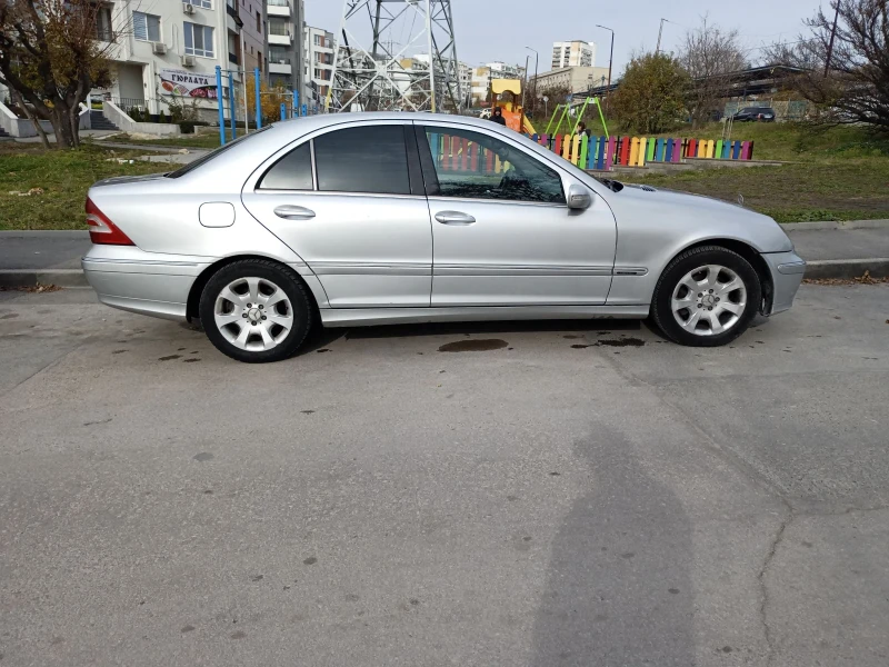 Mercedes-Benz C 320, снимка 2 - Автомобили и джипове - 48957944