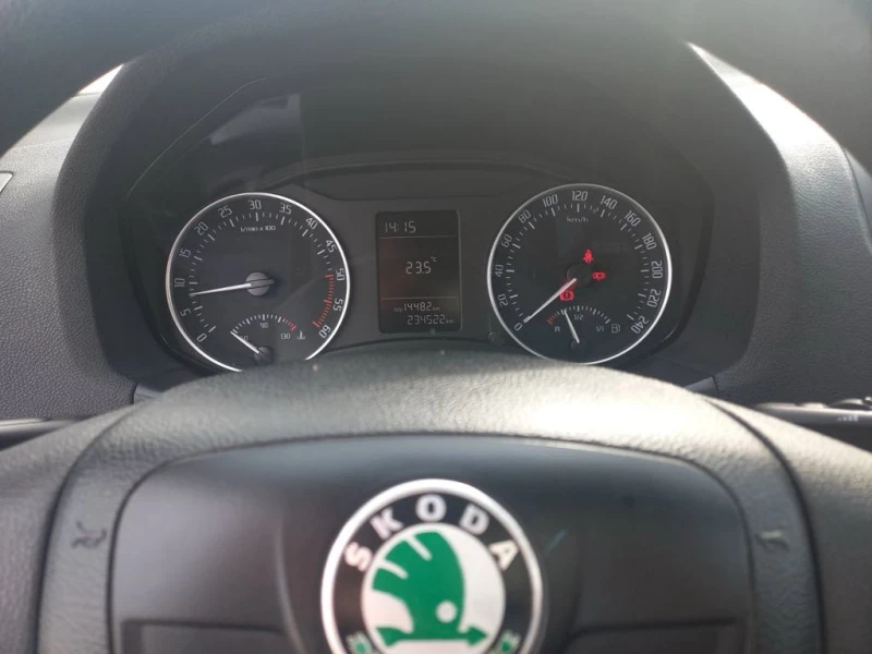 Skoda Octavia 2.0 TDI COMMON RAIL, снимка 9 - Автомобили и джипове - 49442527