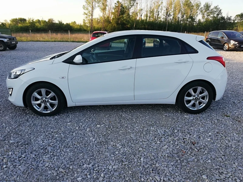 Hyundai I30 1.6CRDI kli 110ks, снимка 3 - Автомобили и джипове - 50285139