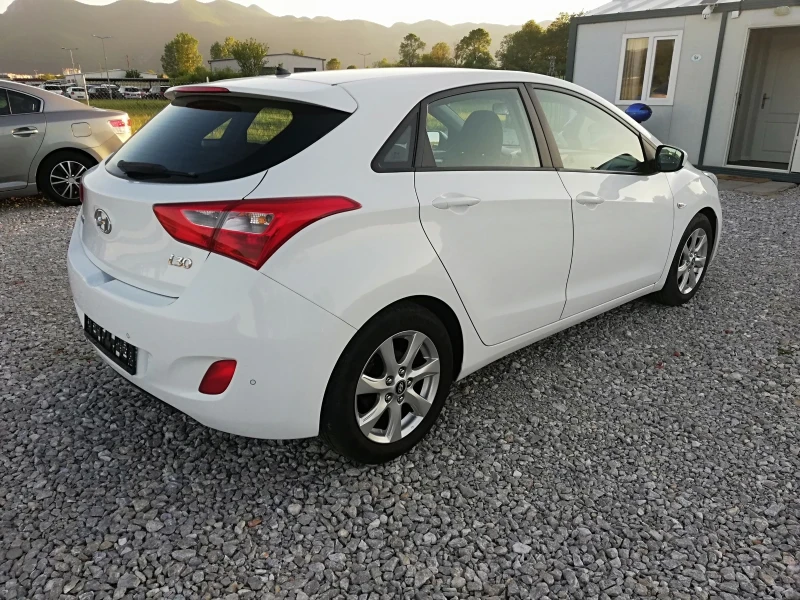 Hyundai I30 1.6CRDI kli 110ks, снимка 6 - Автомобили и джипове - 50285139