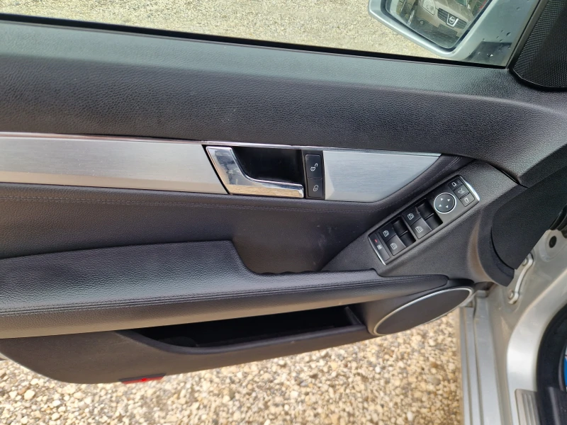 Mercedes-Benz C 350 AVANTGARDE/НАВИГАЦИЯ/КОЖА, снимка 10 - Автомобили и джипове - 50173067