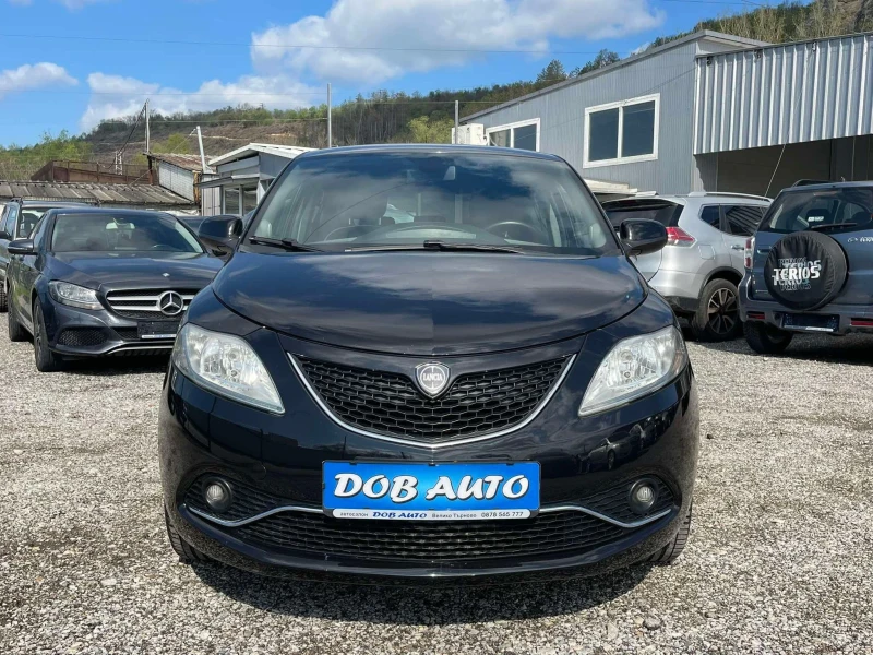 Lancia Ypsilon 1.3MJT-95к.с-EURO 6B, снимка 8 - Автомобили и джипове - 50260877