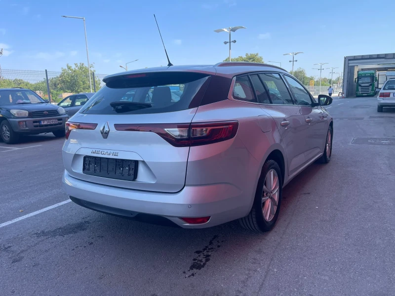 Renault Megane 1.5 DCI -АВТОМАТИК НАВИГАЦИЯ, снимка 5 - Автомобили и джипове - 51653322