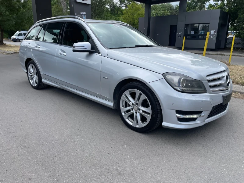 Mercedes-Benz C 220 CDI, AVANGARDE, AMG, снимка 3 - Автомобили и джипове - 51985453