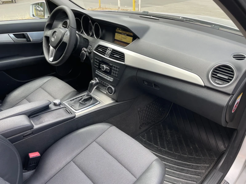 Mercedes-Benz C 220 CDI, AVANGARDE, AMG, снимка 10 - Автомобили и джипове - 51985453