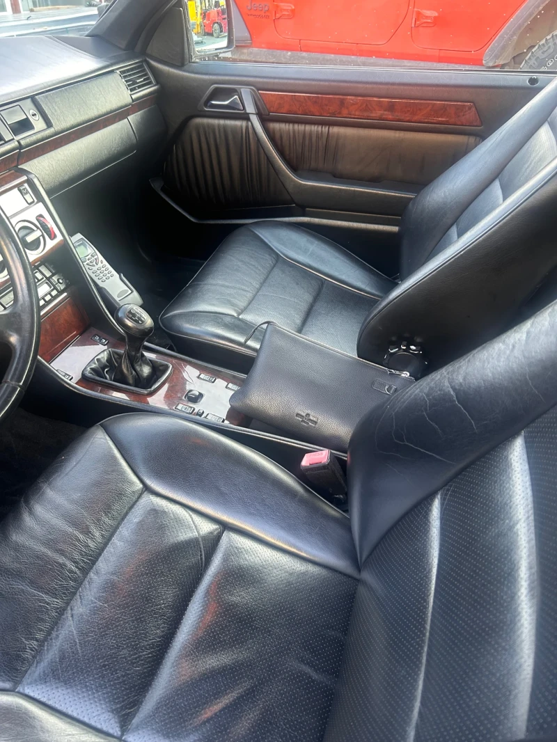 Mercedes-Benz 124 Е320, снимка 5 - Автомобили и джипове - 52507967