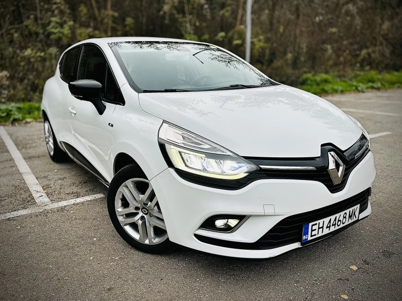 Renault Clio Moschino Design!, снимка 2 - Автомобили и джипове - 52778359