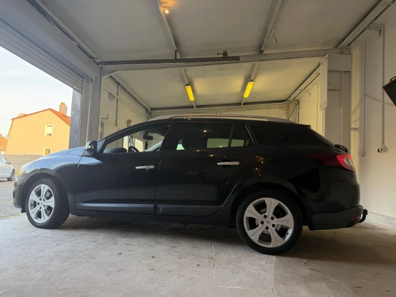 Renault Megane, снимка 3 - Автомобили и джипове - 52868413