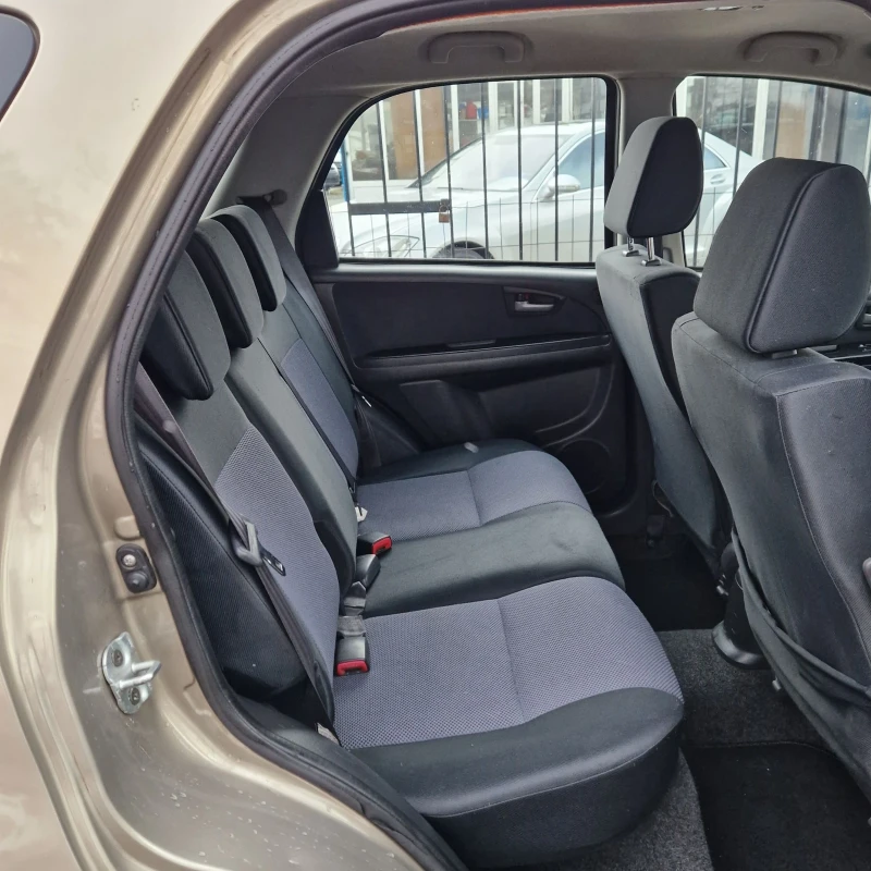 Fiat Sedici 1.6i 4x4, снимка 14 - Автомобили и джипове - 53154835