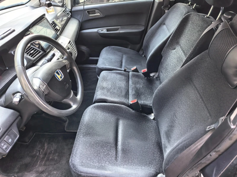 Honda Fr-v, снимка 7 - Автомобили и джипове - 53452030