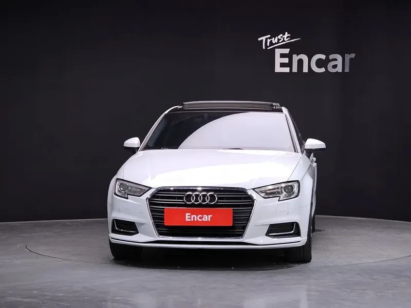 Audi A3 40 TFSI / Carfax, снимка 2 - Автомобили и джипове - 55094453