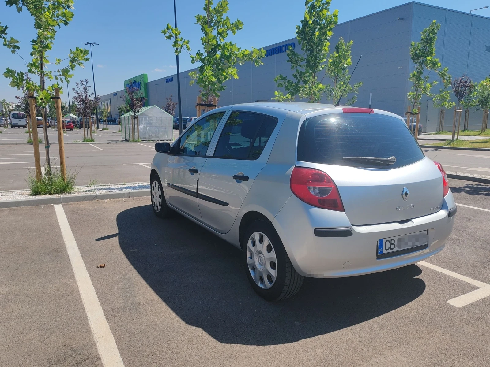 Renault Clio 1.4 16V - изображение 6