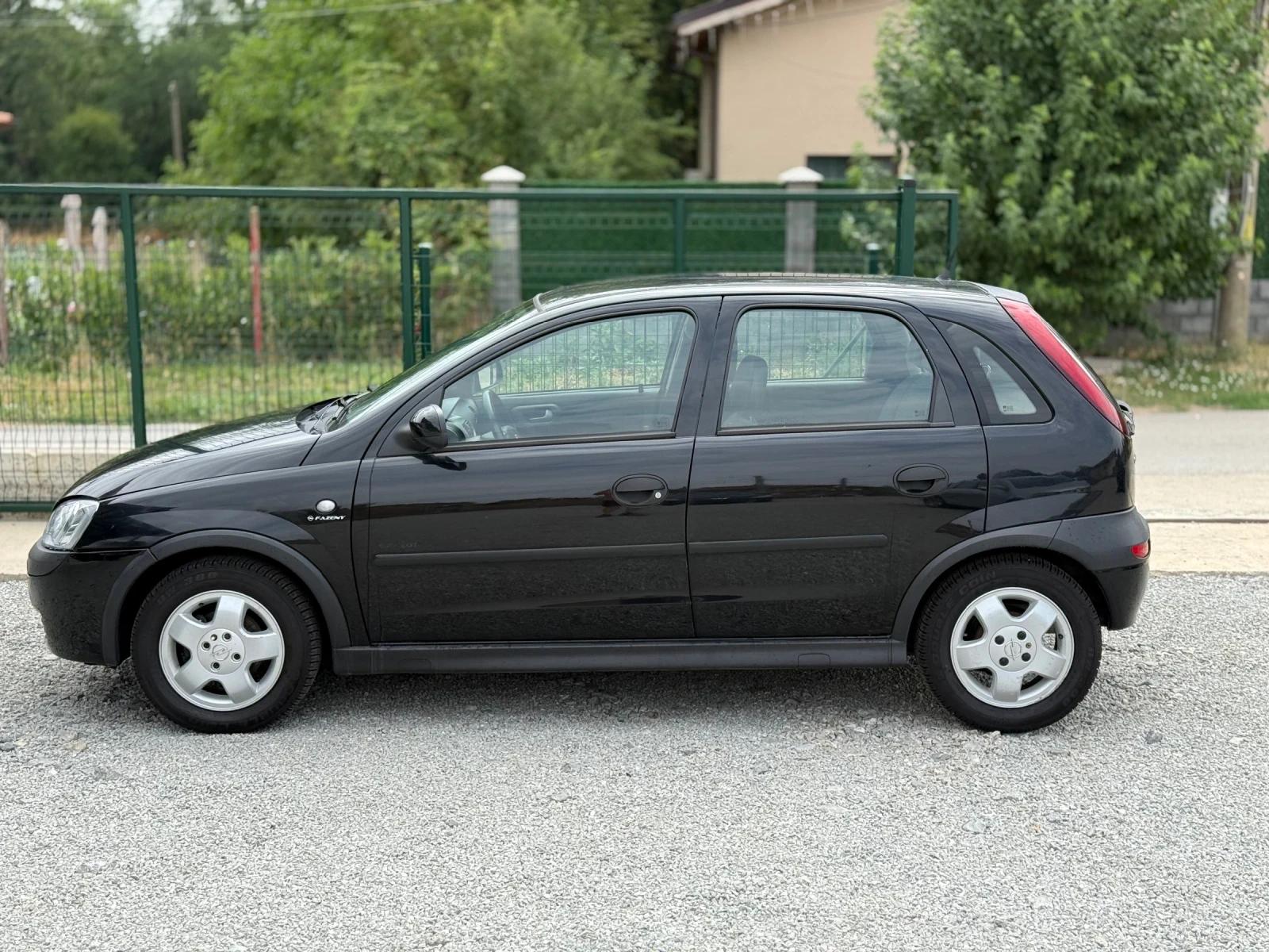 Opel Corsa 147хил* Верига* 75кс - изображение 7