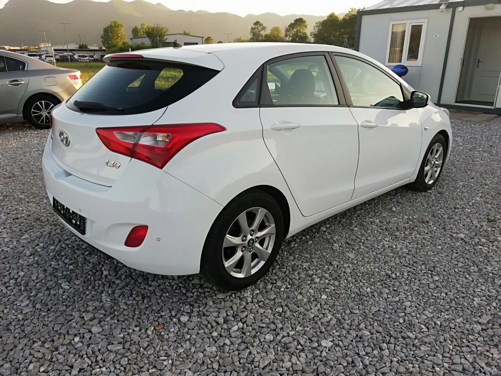 Hyundai I30 1.6CRDI kli 110ks - изображение 6