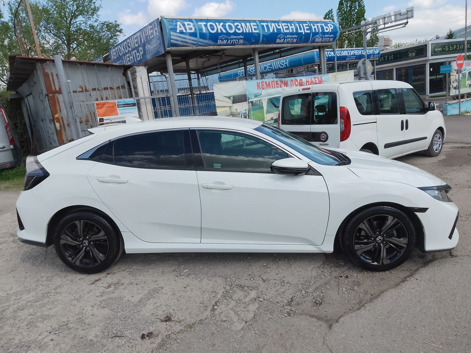 Honda Civic 1.6 i-DTEC/SPORT/БЯЛА ПЕРЛА - изображение 4