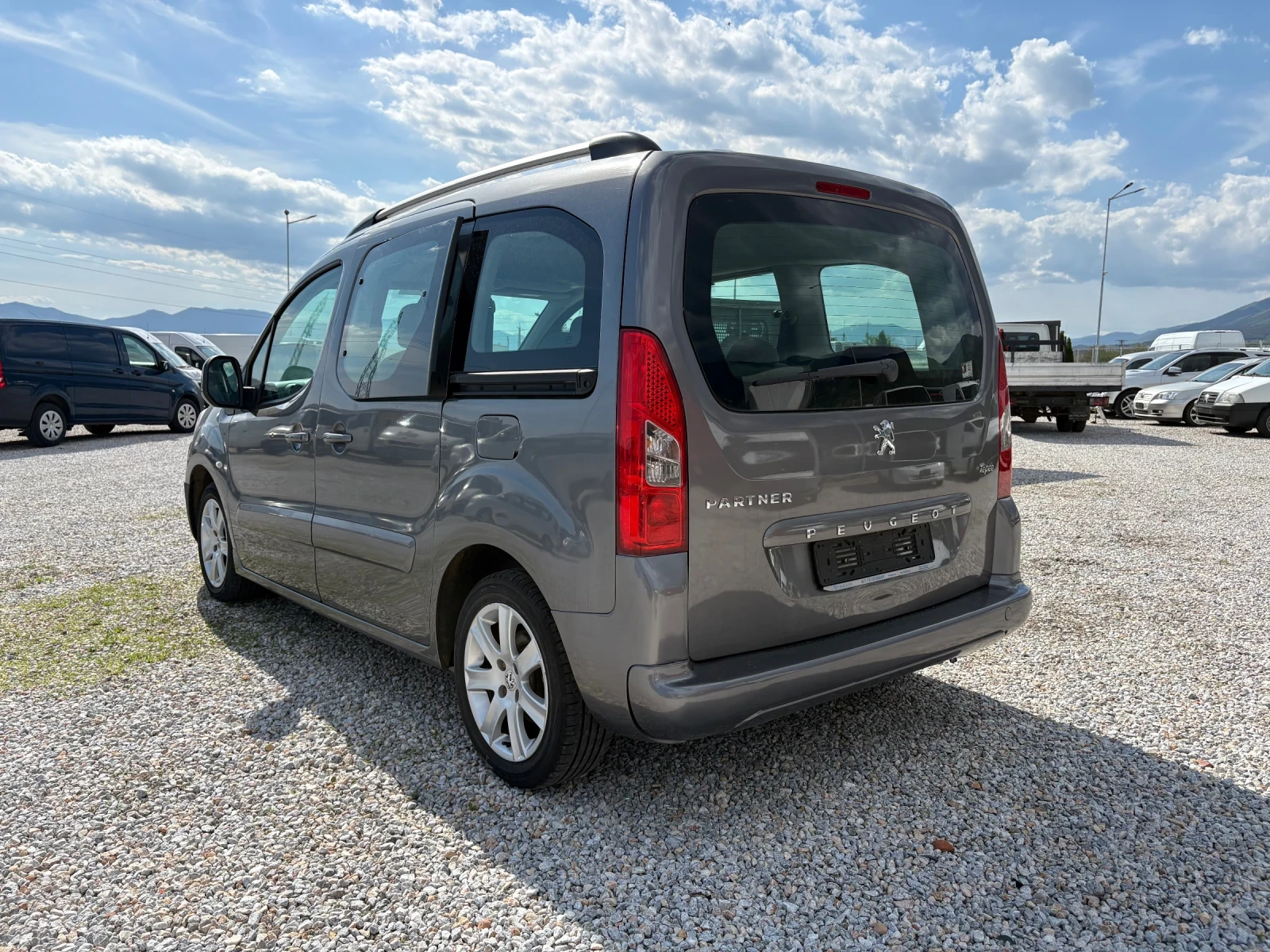 Peugeot Partner 1.6 HDI - изображение 4