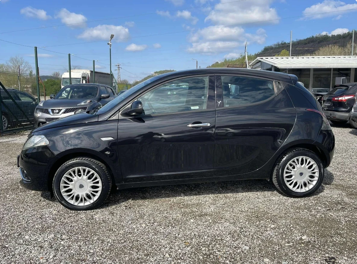 Lancia Ypsilon 1.3MJT-95к.с-EURO 6B - изображение 2