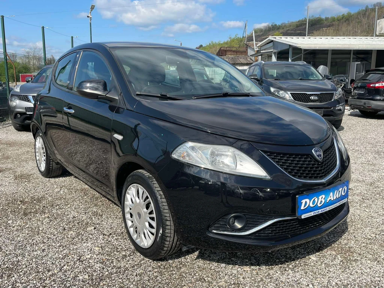 Lancia Ypsilon 1.3MJT-95к.с-EURO 6B - изображение 7