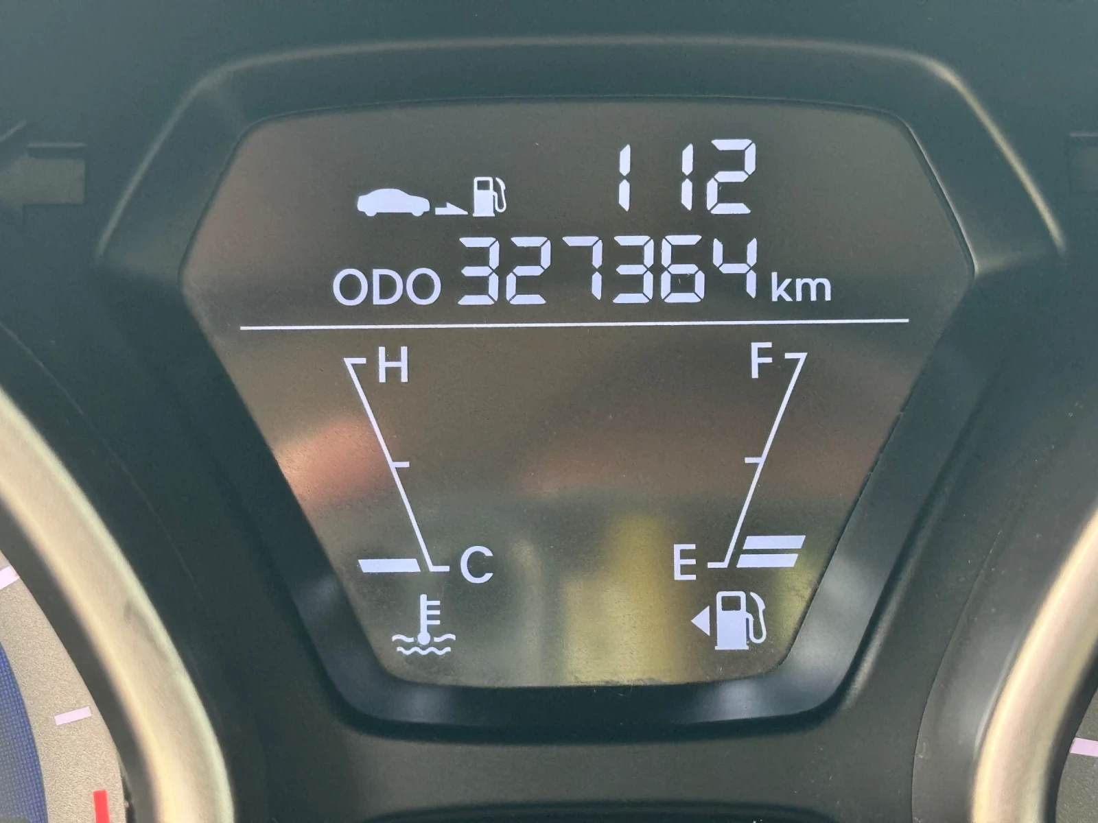 Hyundai Elantra Напълно обслужена !!! - изображение 10