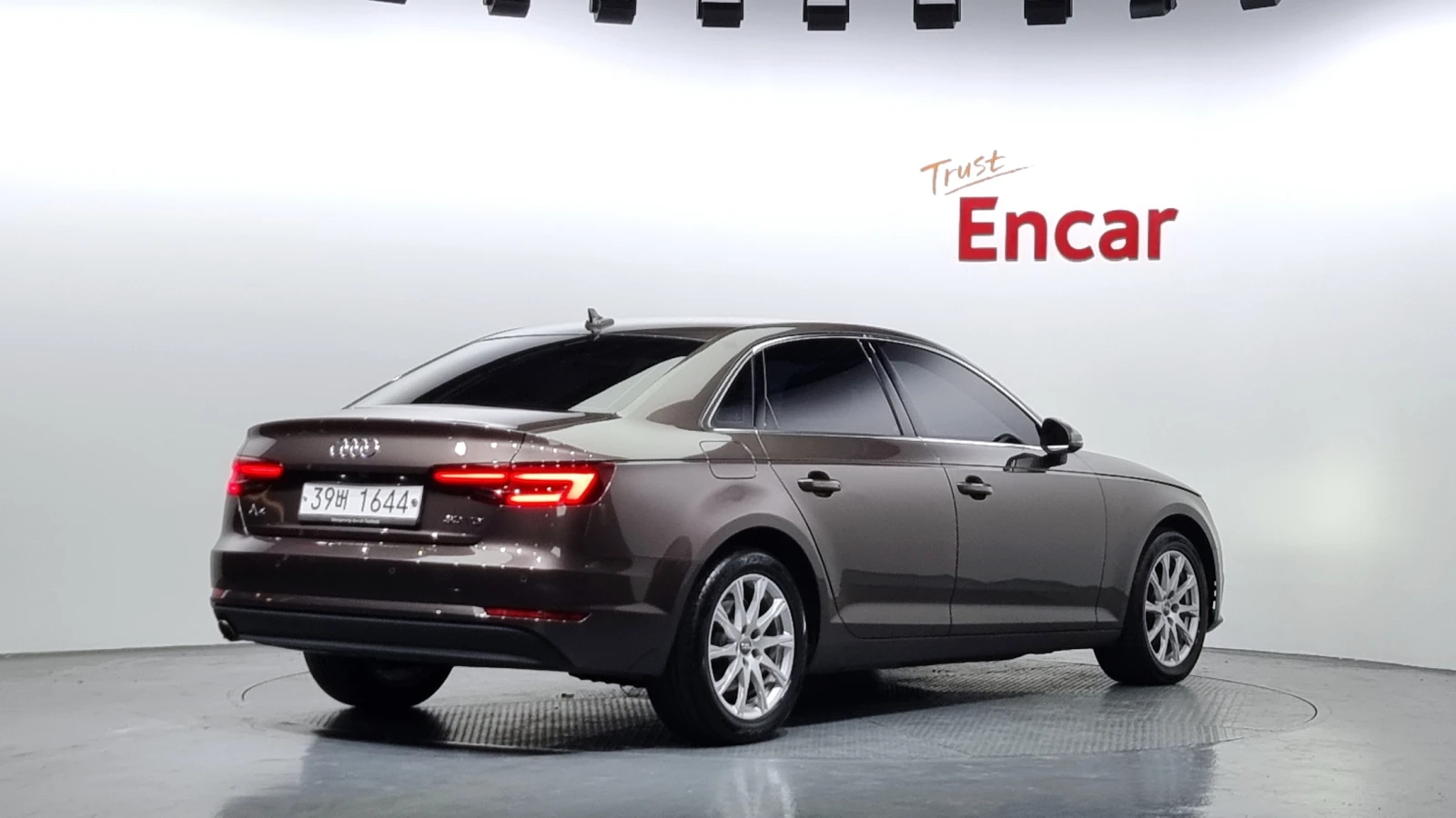 Audi A4 (B9) 30 TDI - изображение 2