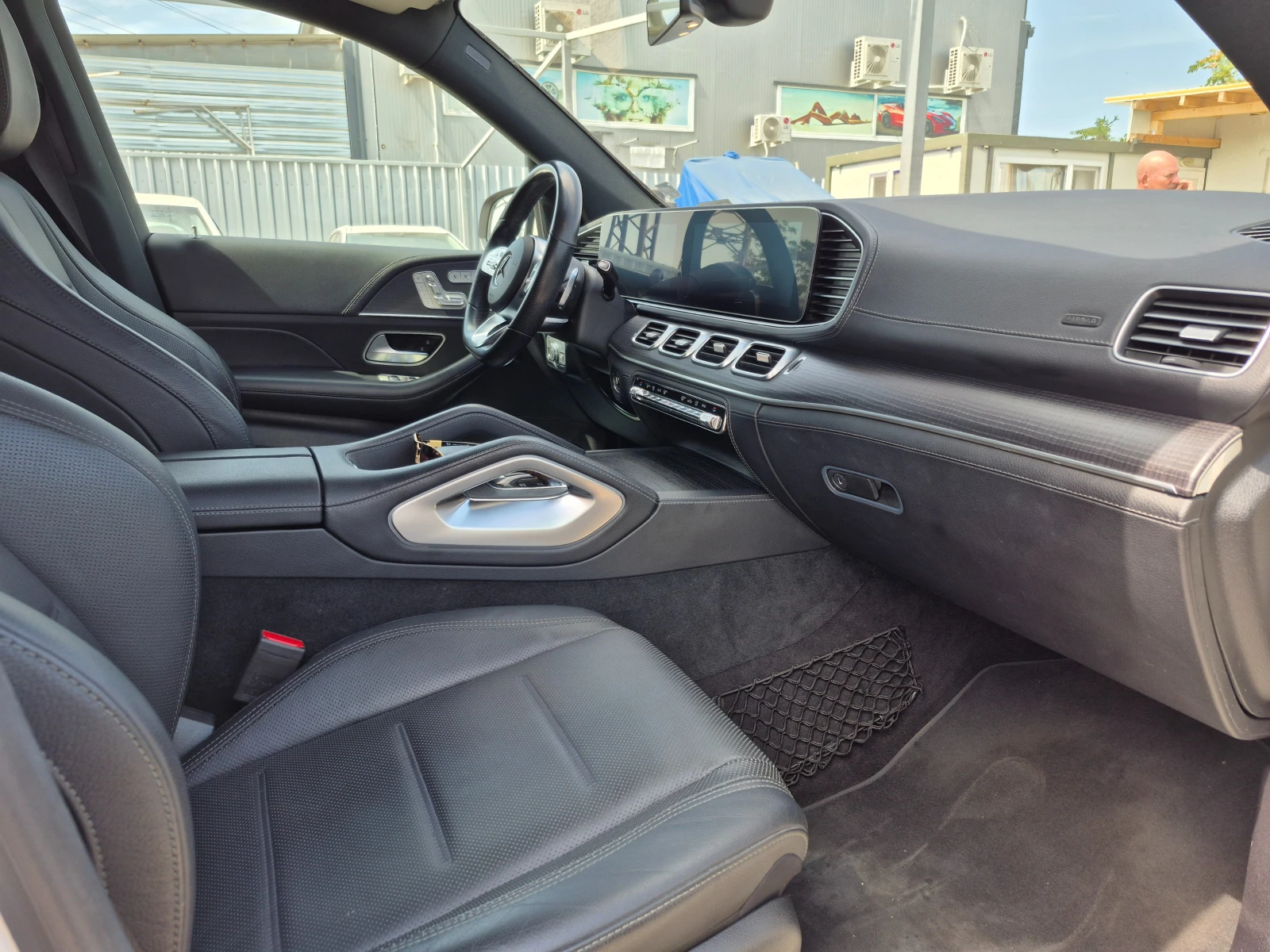 Mercedes-Benz GLE 450 AMG 4M Airmatic Distr KeyGO 360  Обдух SzH #iCarbg - изображение 8