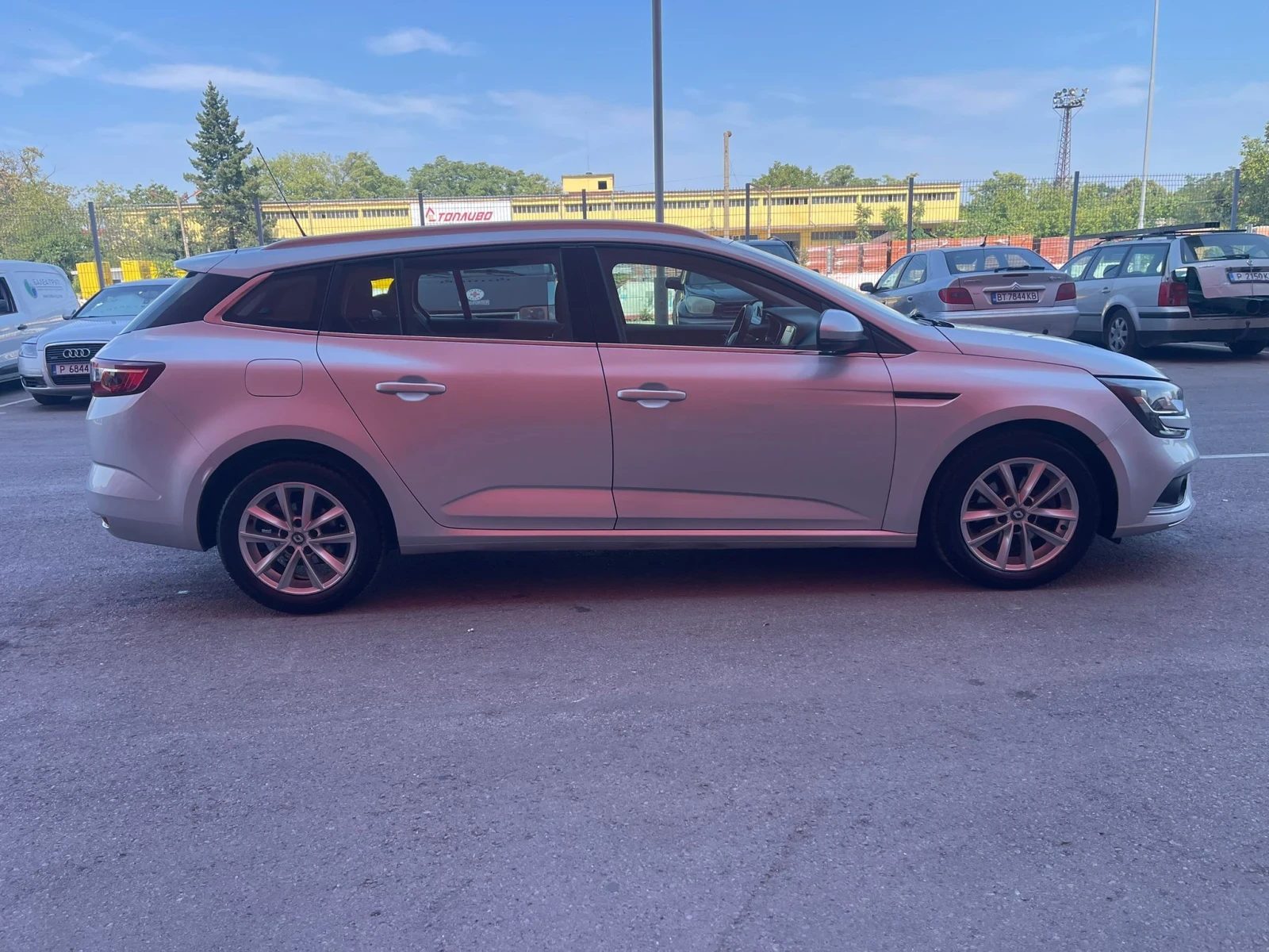 Renault Megane 1.5 DCI -АВТОМАТИК НАВИГАЦИЯ - изображение 4