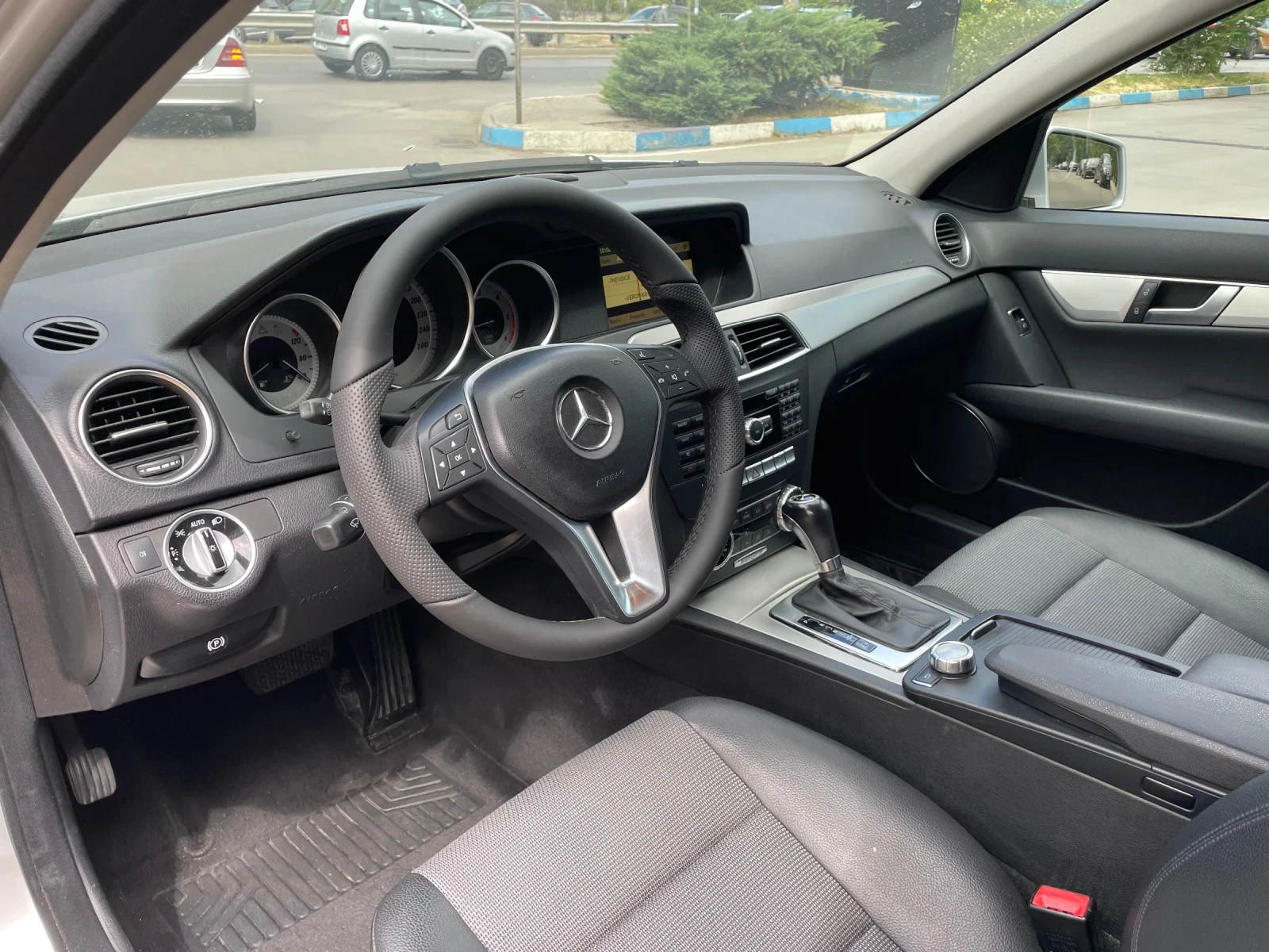 Mercedes-Benz C 220 CDI, AVANGARDE, AMG - изображение 7