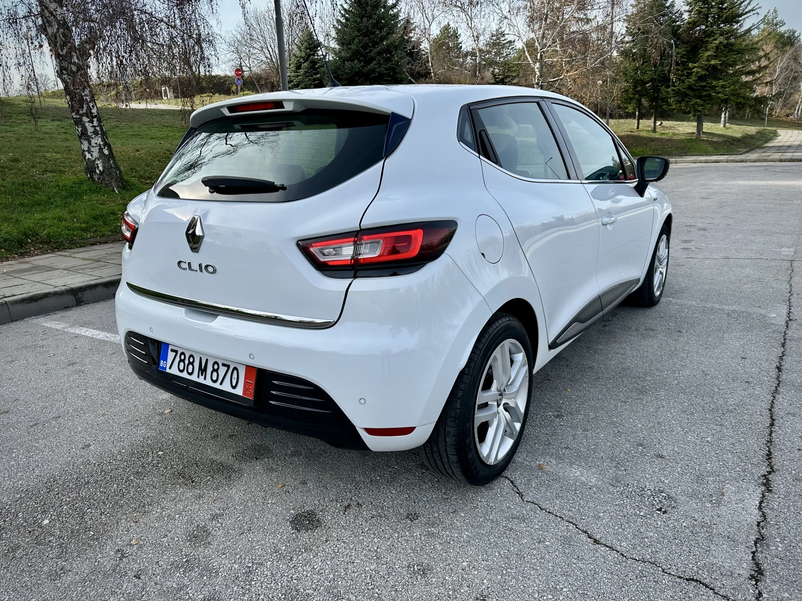 Renault Clio Moschino Design! - изображение 3