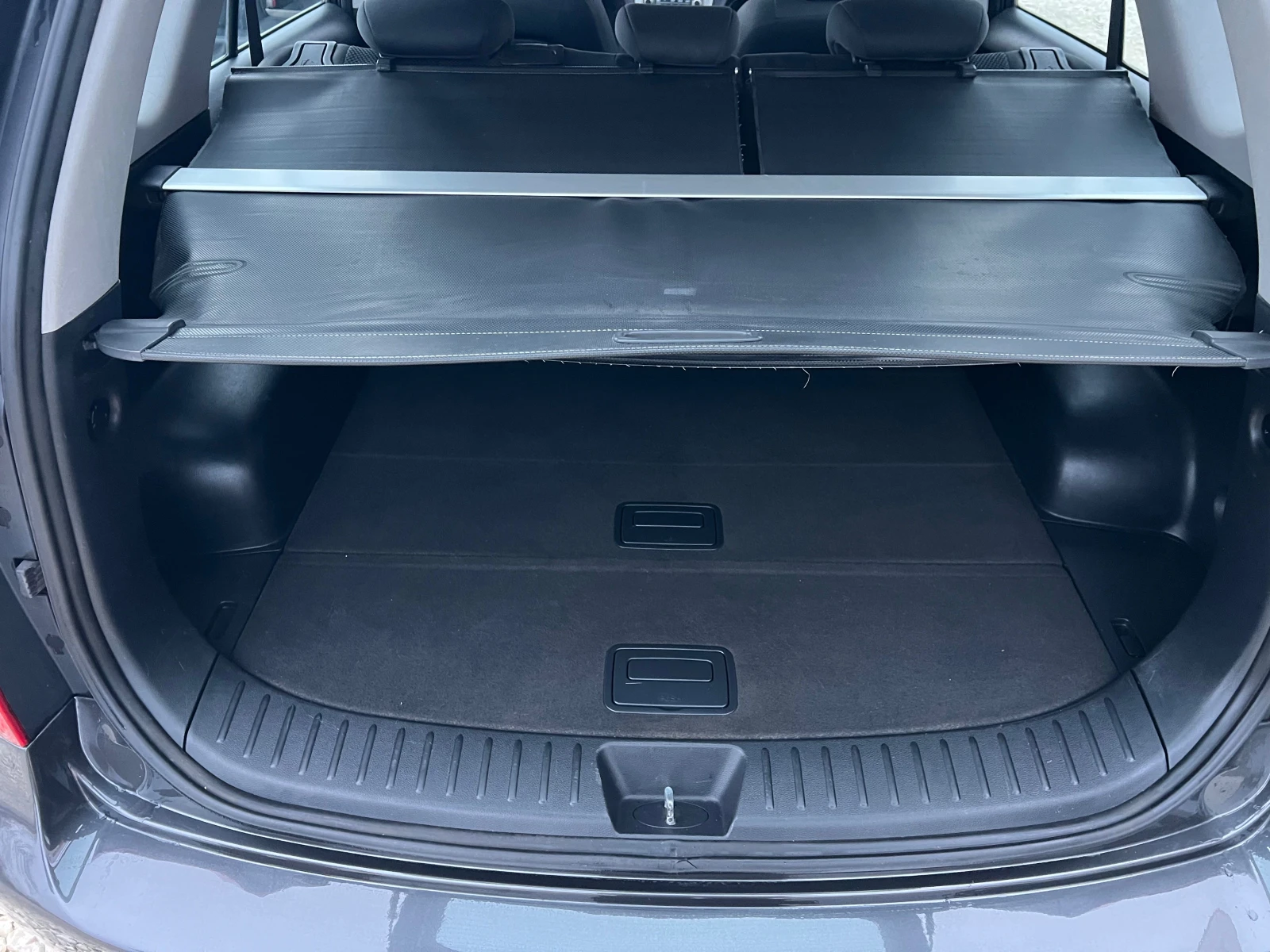 Kia Carens 2.0i/144p.s-Facelift | Mobile.bg � ����������� 12