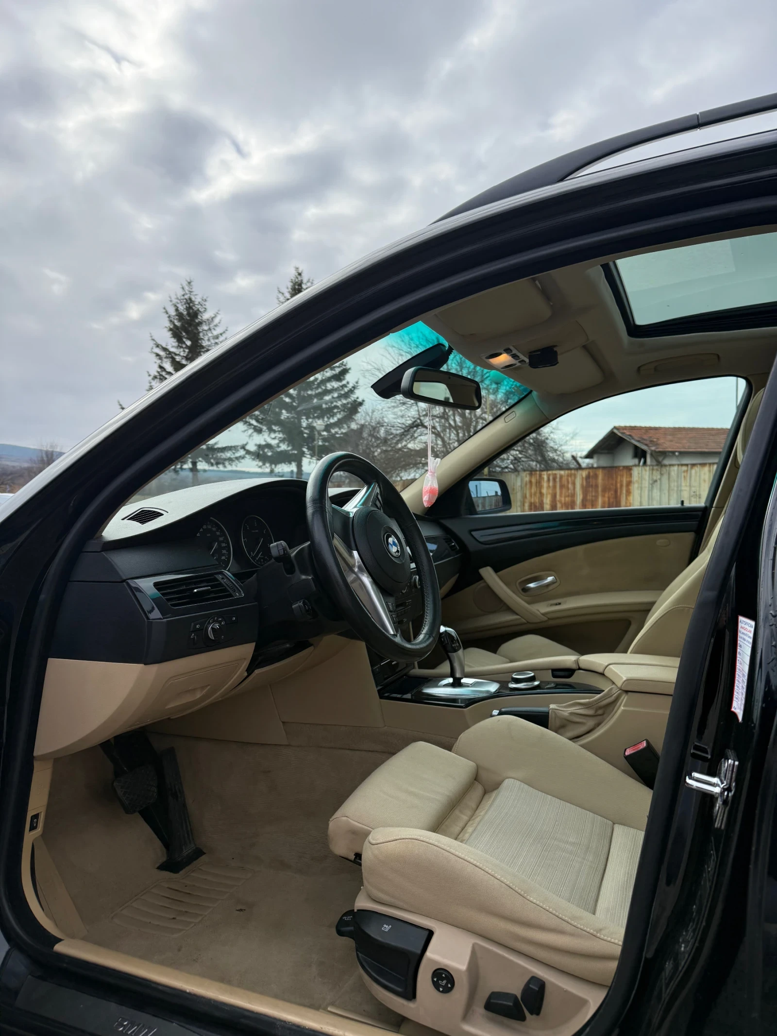 BMW 520 2.0D 177к.с. - изображение 7