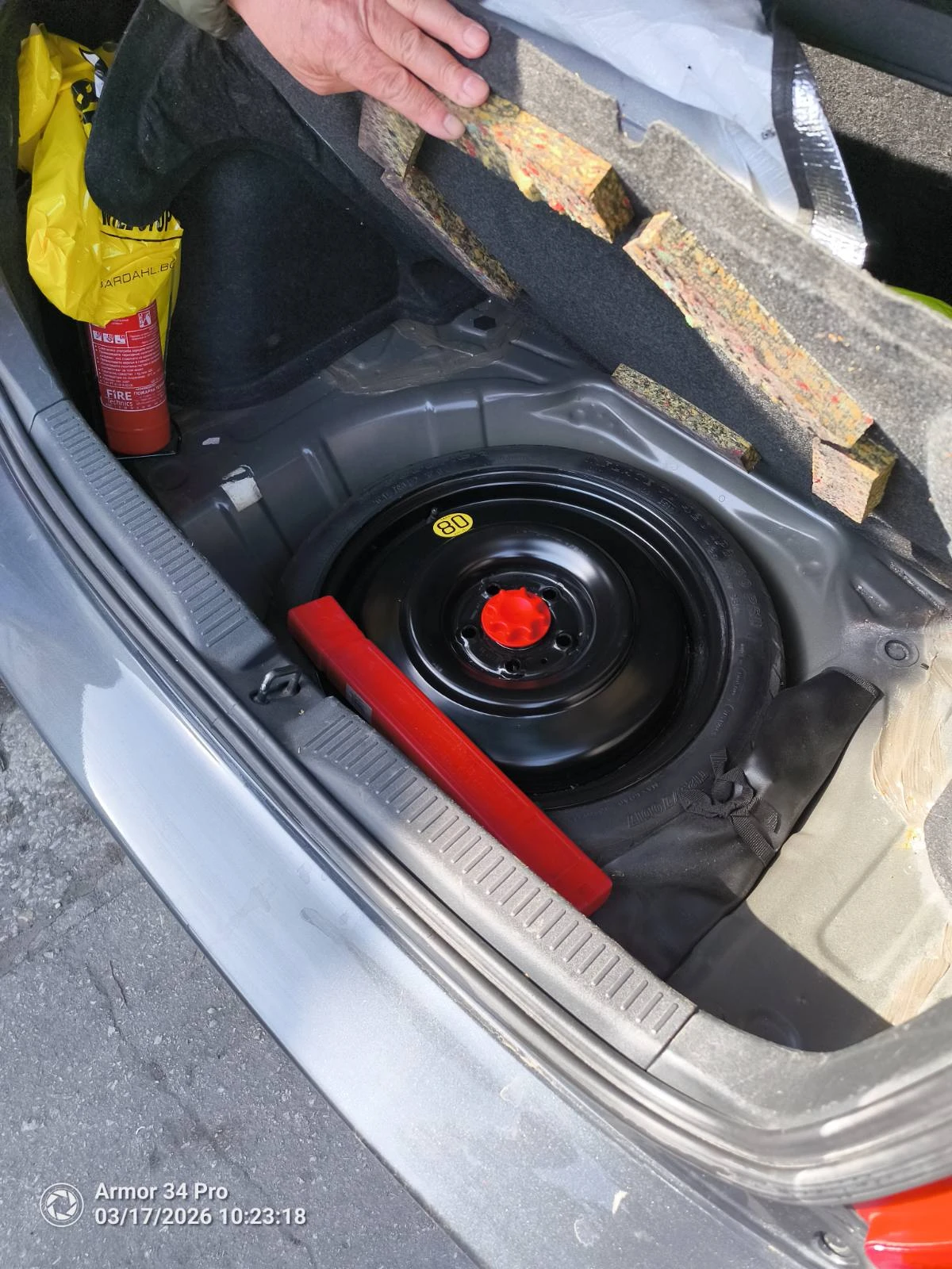 Toyota Auris ДИЗЕЛ, снимка 8 - Автомобили и джипове - 53870064