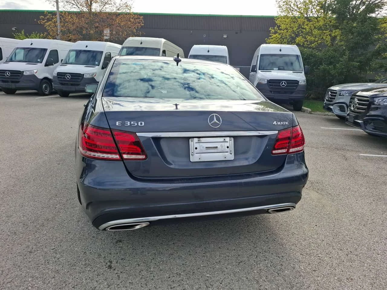 Mercedes-Benz E 350 * CARFAX * ЦЕНА ДО БГ, снимка 4 - Автомобили и джипове - 54385052