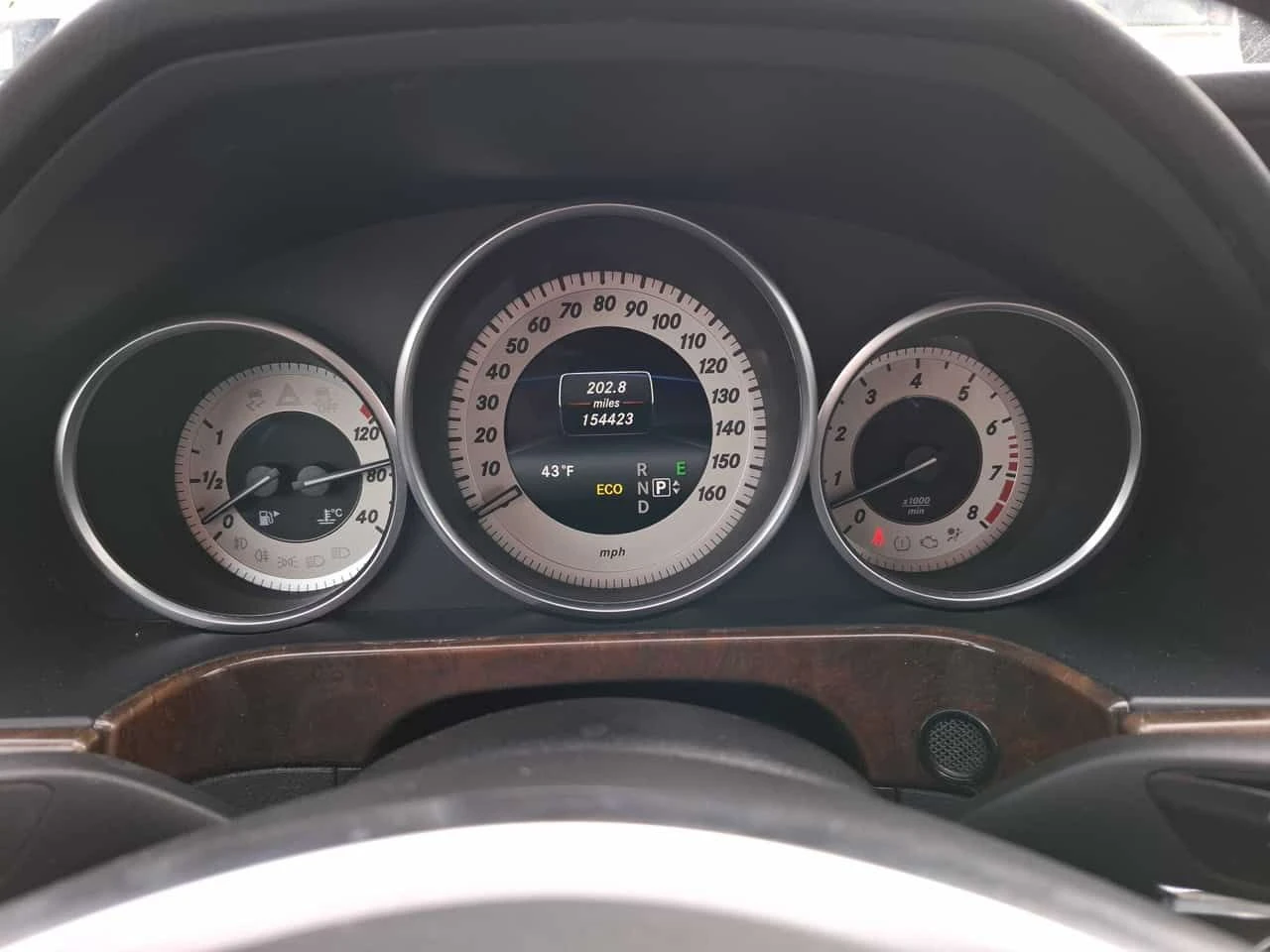 Mercedes-Benz E 350 * CARFAX * ЦЕНА ДО БГ, снимка 8 - Автомобили и джипове - 54385052