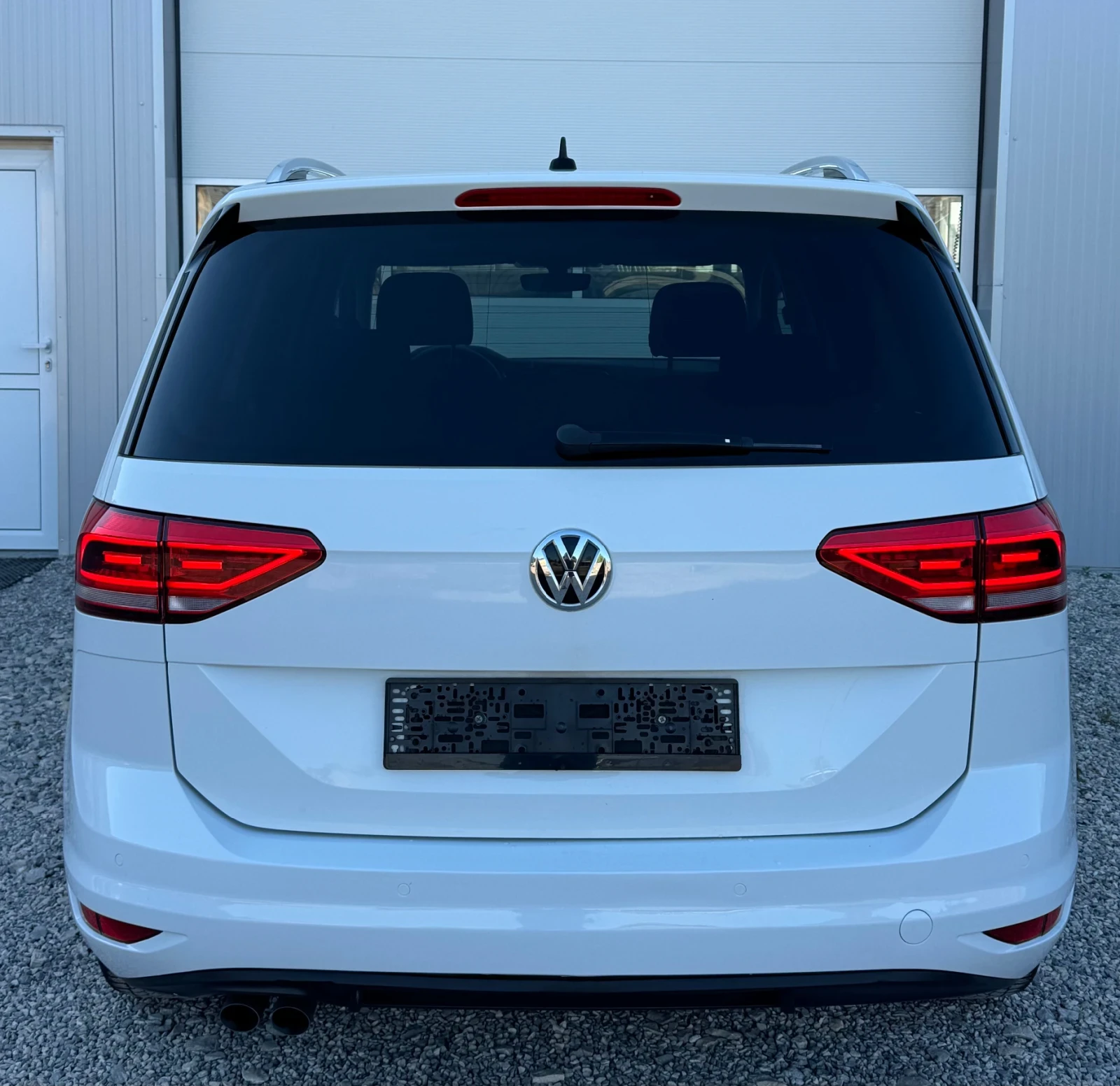 VW Touran FULL ГЕРМАНИЯ , снимка 6 - Автомобили и джипове - 54430799