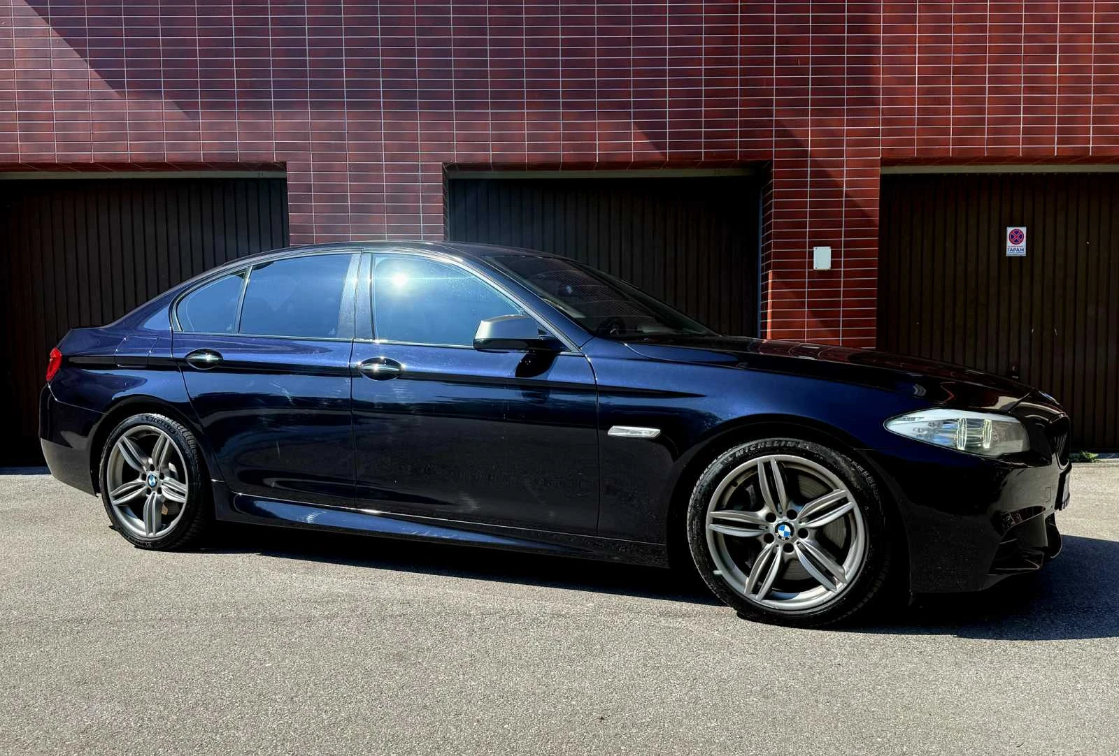 BMW 550 X-drive M-PACK FULL, снимка 2 - Автомобили и джипове - 54853167