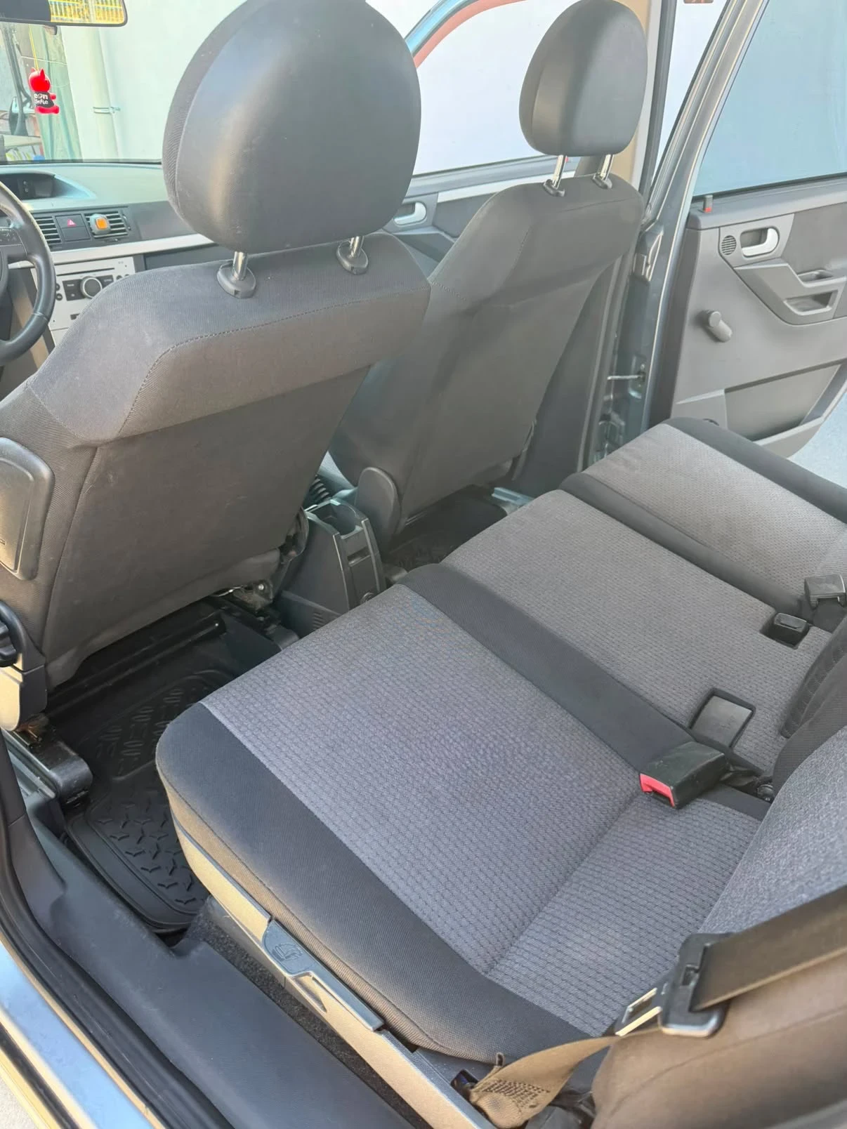 Opel Meriva 1.4 90 ks , снимка 11 - Автомобили и джипове - 55216009