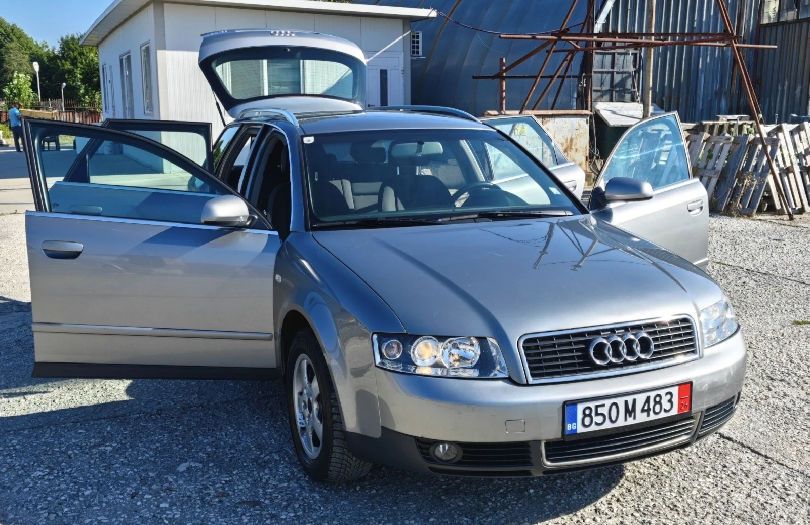 Audi A4, снимка 2 - Автомобили и джипове - 55228369