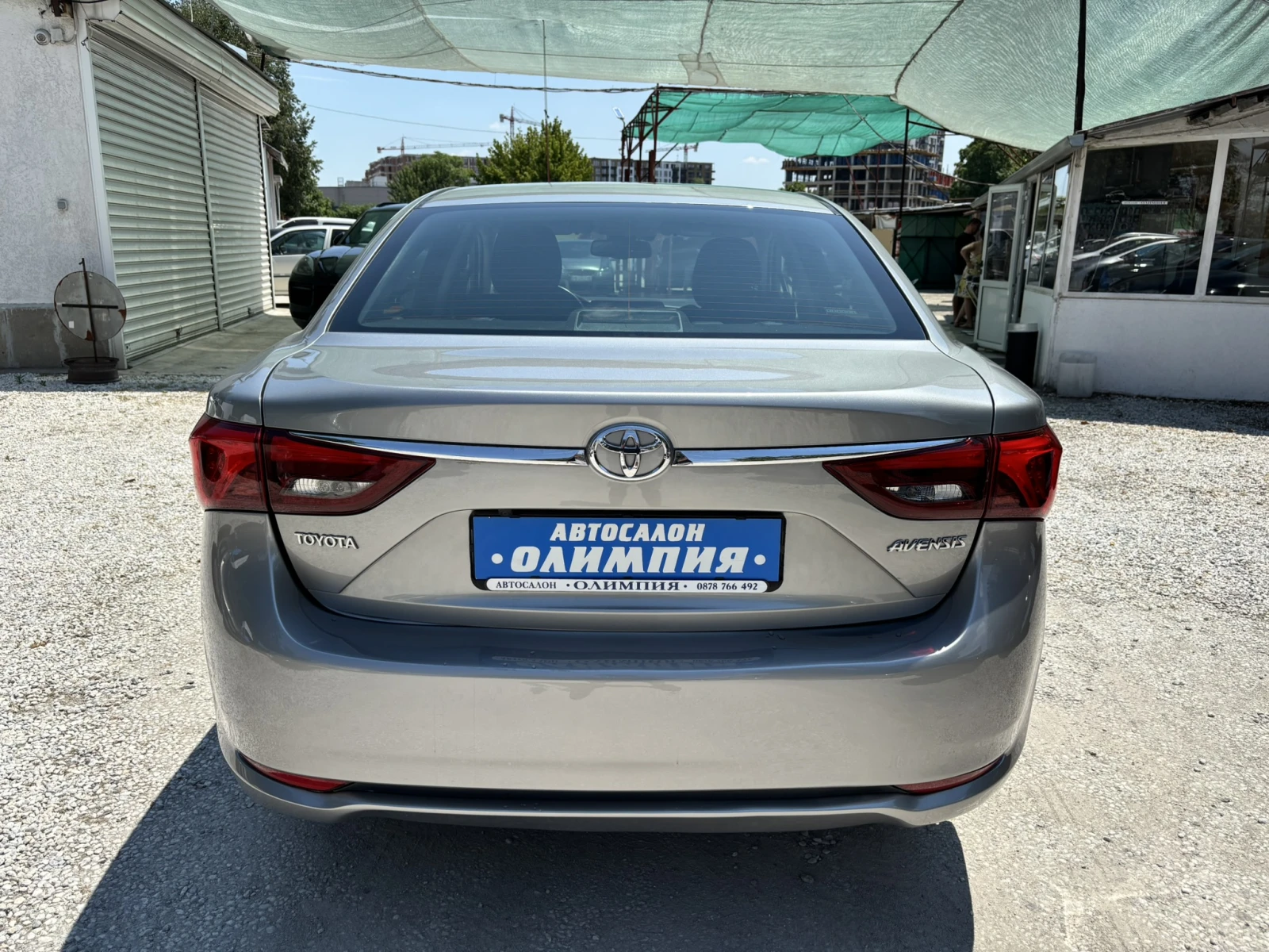Toyota Avensis 2.0 - Дизел, снимка 4 - Автомобили и джипове - 55472041
