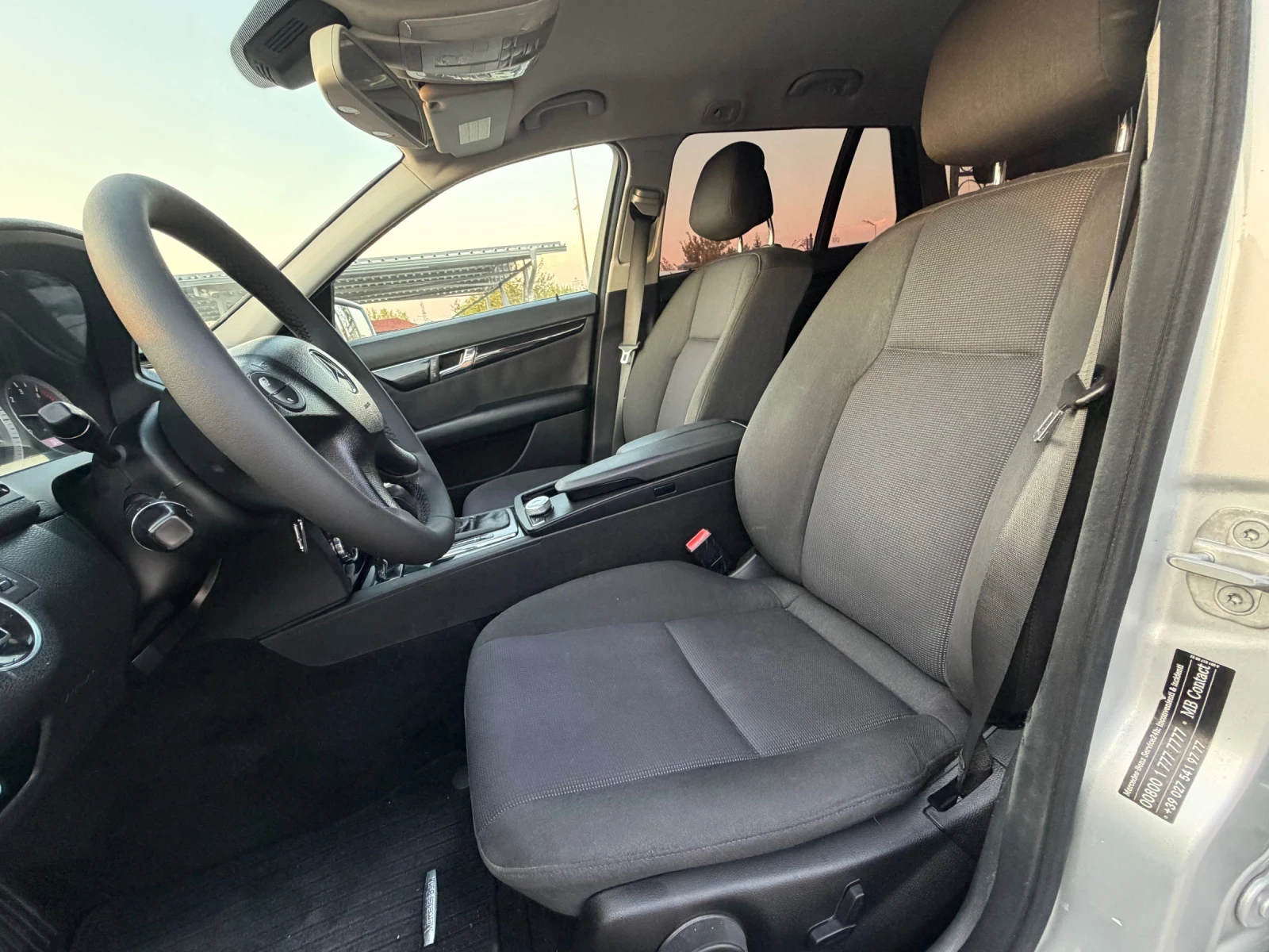 Mercedes-Benz C 220 2.2CDI АВТОМАТ ИТАЛИЯ, снимка 7 - Автомобили и джипове - 55618059