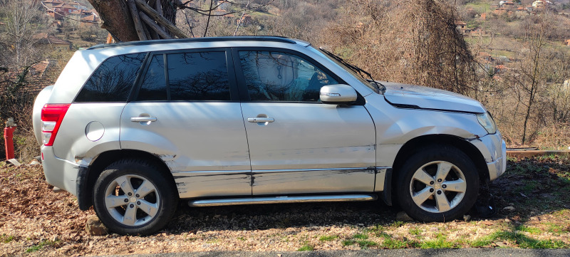 Suzuki Grand vitara, снимка 2 - Автомобили и джипове - 44616176