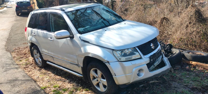 Suzuki Grand vitara, снимка 1 - Автомобили и джипове - 46534201