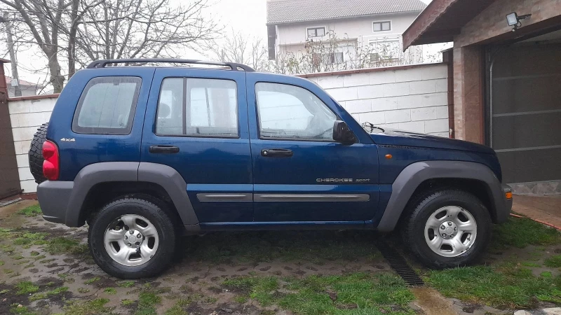 Jeep Cherokee 2.5 CRD, снимка 8 - Автомобили и джипове - 52675087