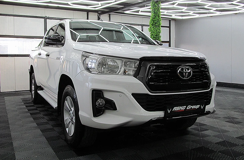 Toyota Hilux 4x4/KAMERA/D4D/ТОП СЪСТОЯНИЕ СОБСТВЕН ЛИЗИНГ, снимка 3 - Автомобили и джипове - 52727756