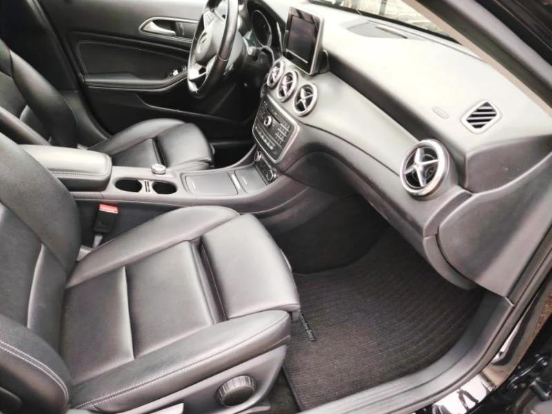 Mercedes-Benz GLA 4х4-АВТОМАТ-7GTRONIC-2.0CDi-КОЖА+ NAVI+ ПАНОРАМА-Т, снимка 14 - Автомобили и джипове - 53443432
