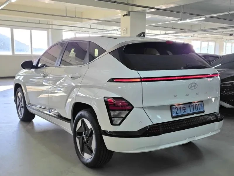 Hyundai Kona  Standard E-Value+ , снимка 2 - Автомобили и джипове - 56657536