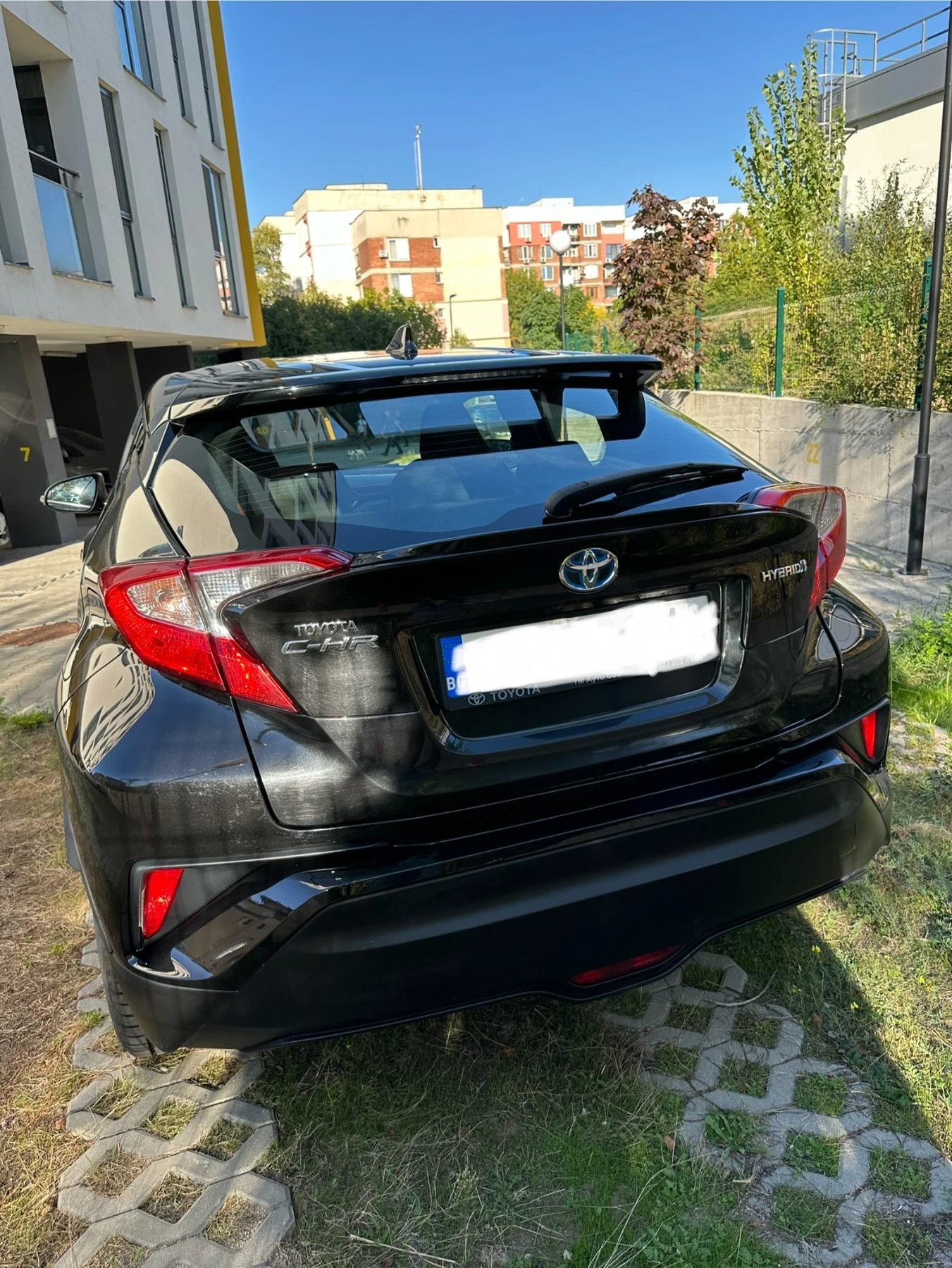 Toyota C-HR 1.8 - изображение 4