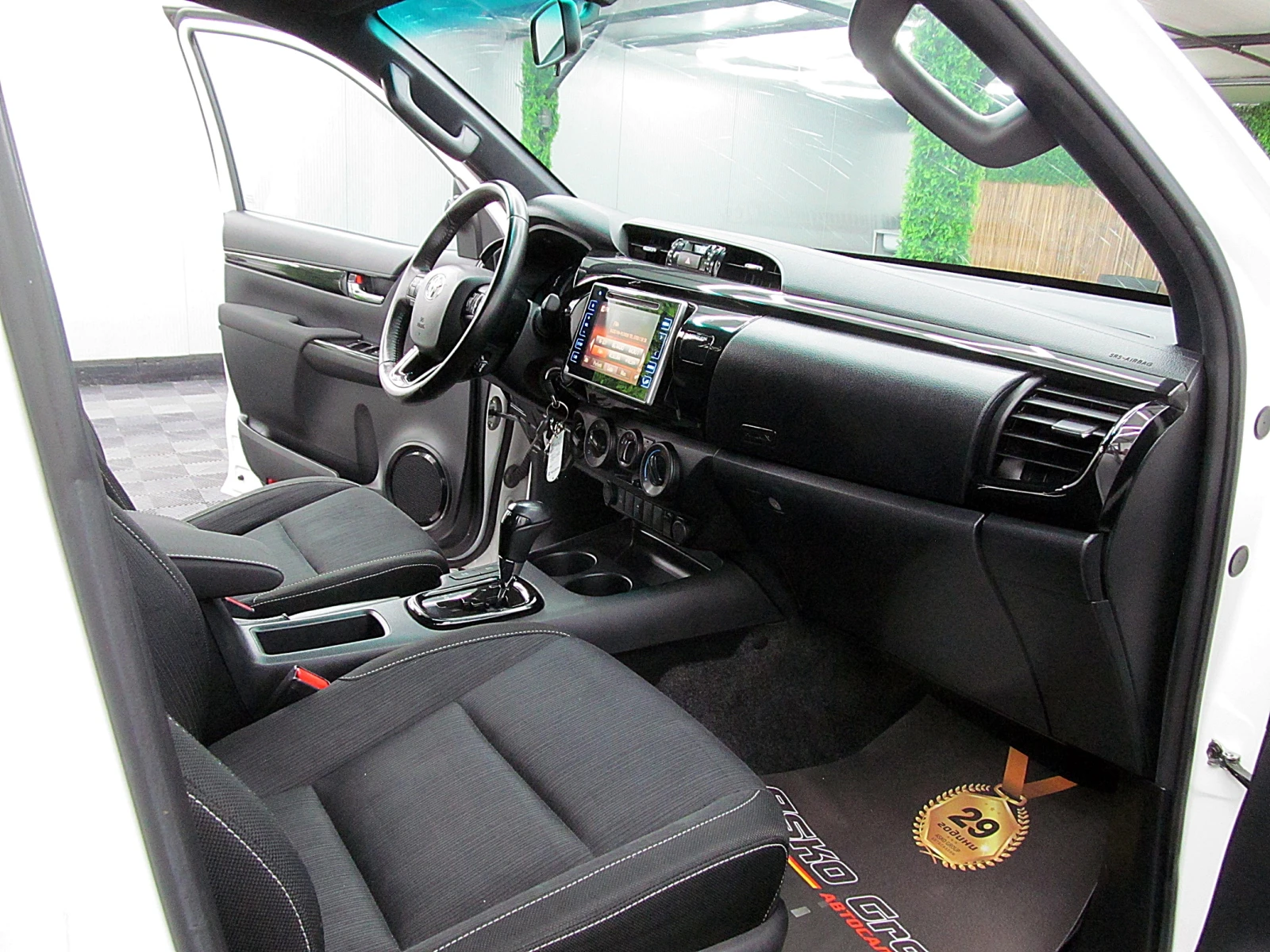 Toyota Hilux 4x4/KAMERA/D4D/ТОП СЪСТОЯНИЕ СОБСТВЕН ЛИЗИНГ - изображение 10