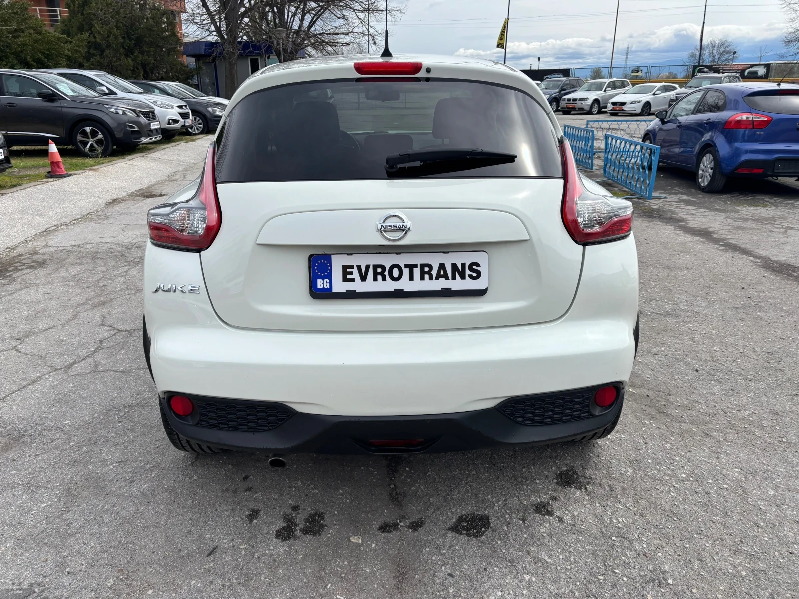 Nissan Juke 1, 6 i / Facelift / Navi/ Камера/Автомат/ Keyles-g, снимка 6 - Автомобили и джипове - 54017200