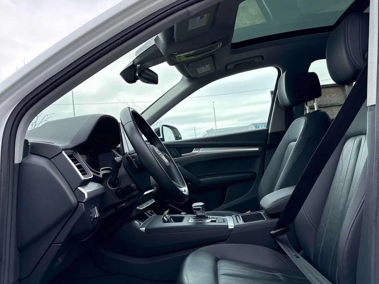 Audi Q5 Progressiv/ПАНОРАМА/ДИСТРОНИК, снимка 11 - Автомобили и джипове - 54384552